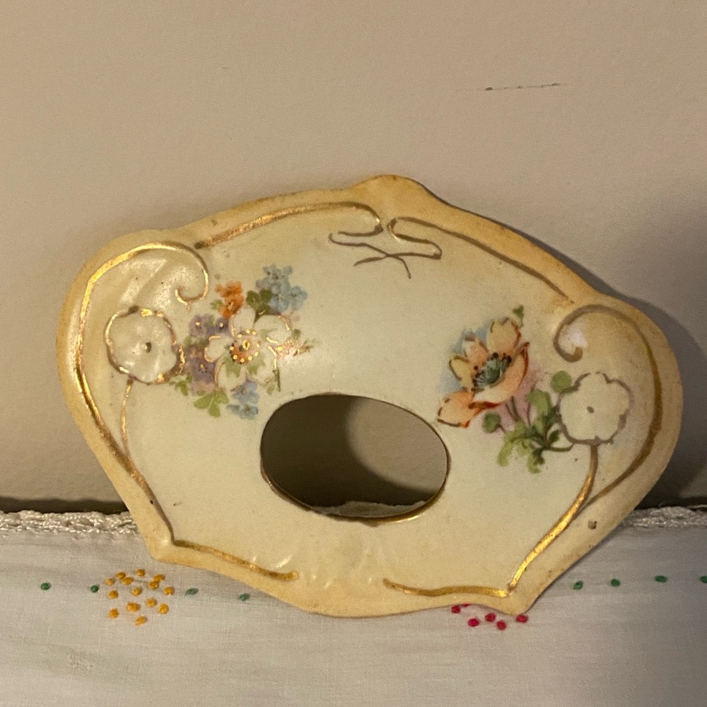 Antique Porcelain Hair receiver - Picture 14 of 14